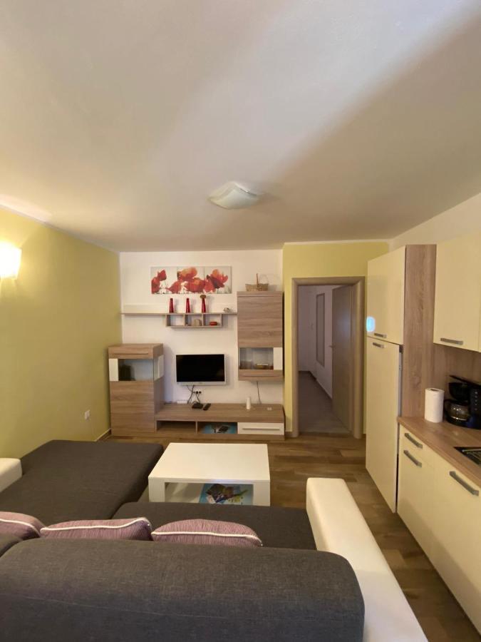 Apartmani Danica Nerezine Exterior photo