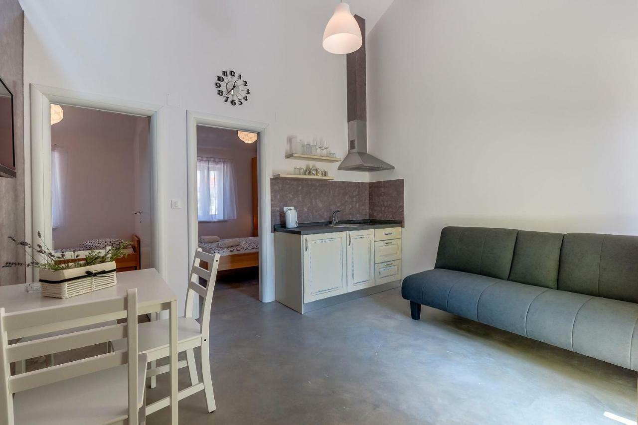 Apartmani Danica Nerezine Exterior photo
